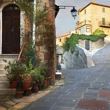 Palazzo Pio III - Residenza D'Epoca Bed & Breakfast Sarteano Bagian luar foto