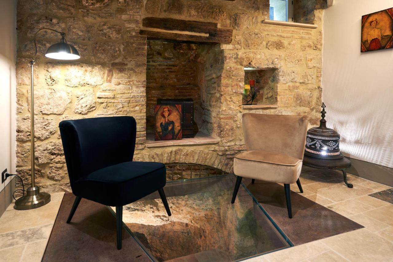 Palazzo Pio III - Residenza D'Epoca Bed & Breakfast Sarteano Bagian luar foto