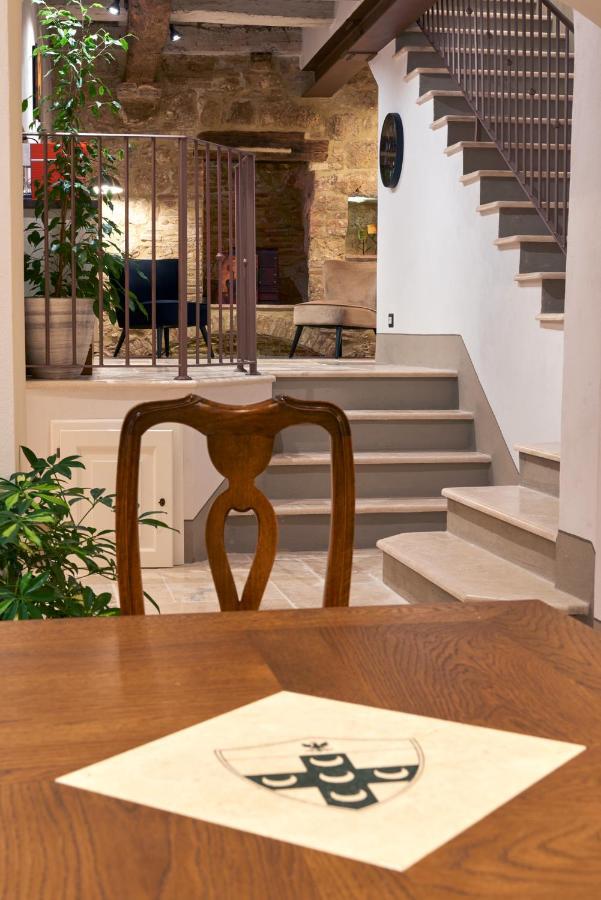 Palazzo Pio III - Residenza D'Epoca Bed & Breakfast Sarteano Bagian luar foto