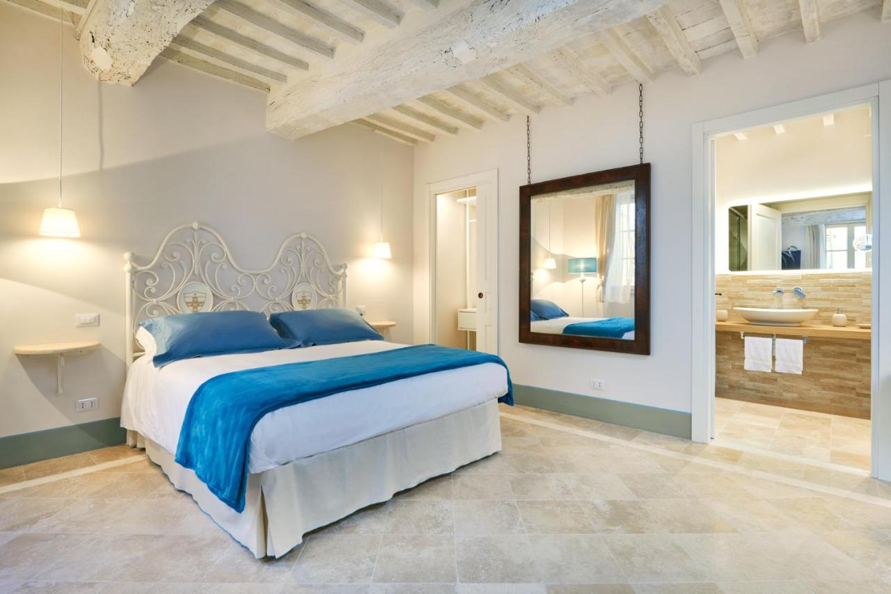 Palazzo Pio III - Residenza D'Epoca Bed & Breakfast Sarteano Bagian luar foto