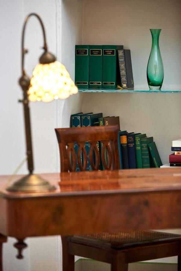 Palazzo Pio III - Residenza D'Epoca Bed & Breakfast Sarteano Bagian luar foto
