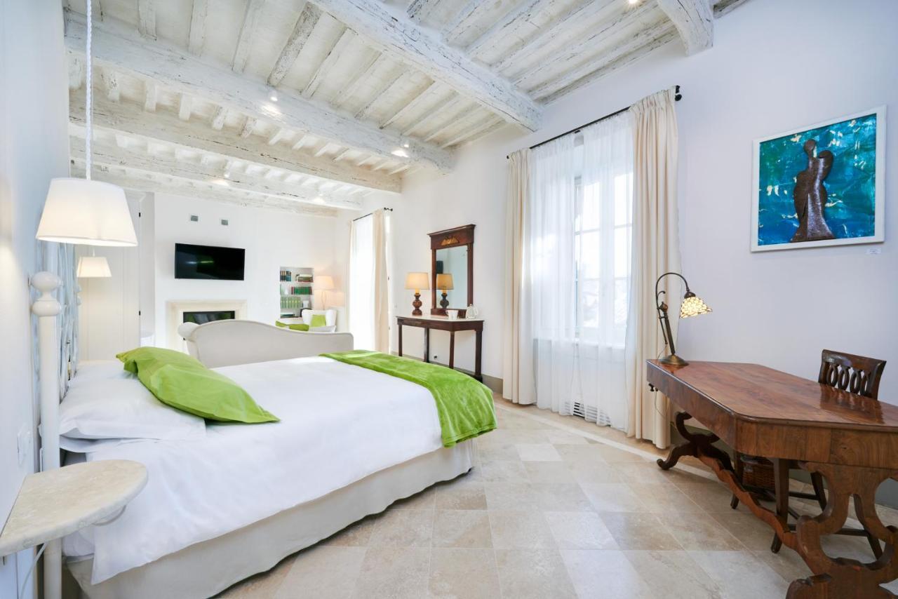 Palazzo Pio III - Residenza D'Epoca Bed & Breakfast Sarteano Bagian luar foto